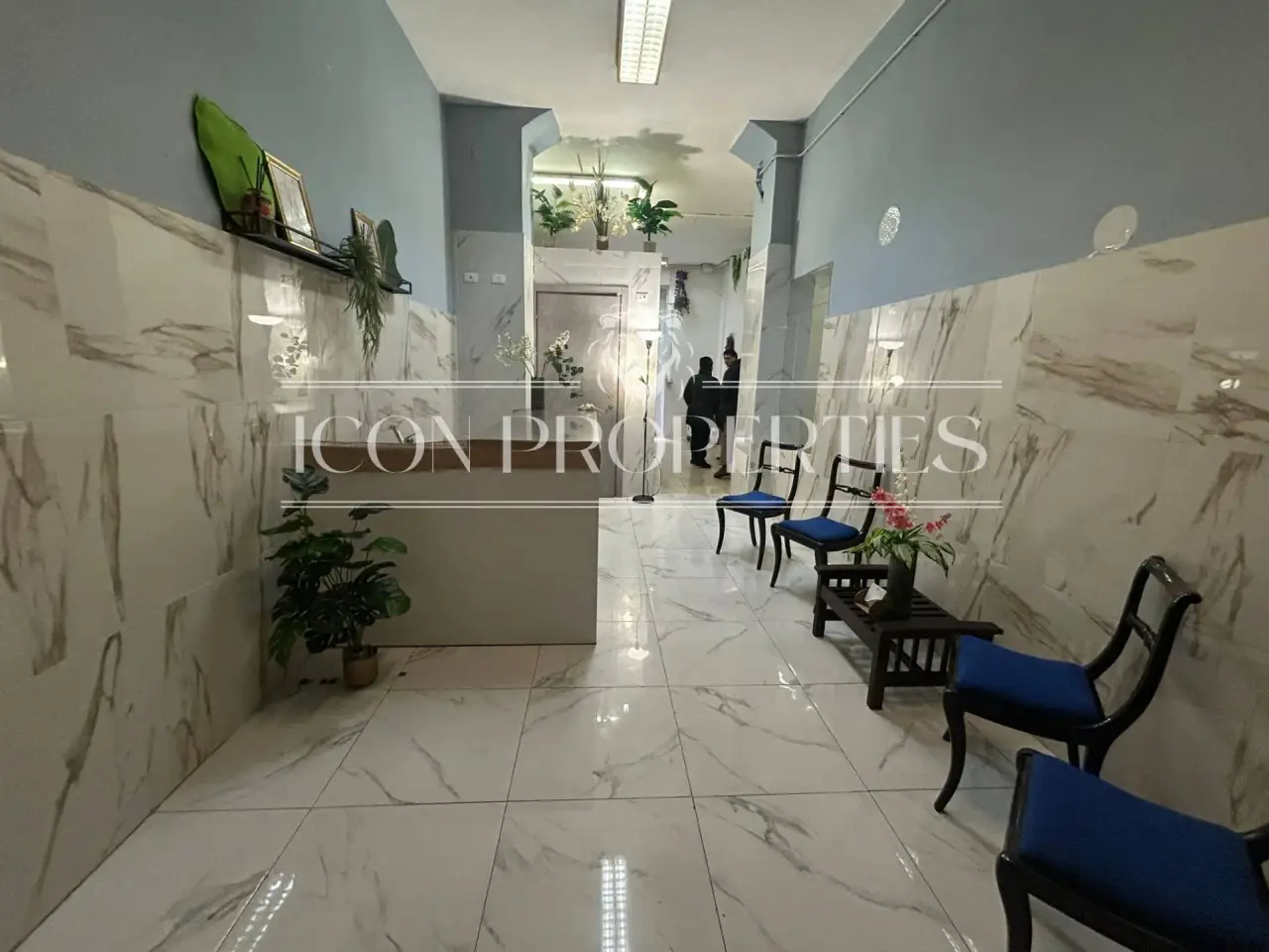 Negozio in Via Lazzaro Palazzi 10, Milano, {3} - Foto 2