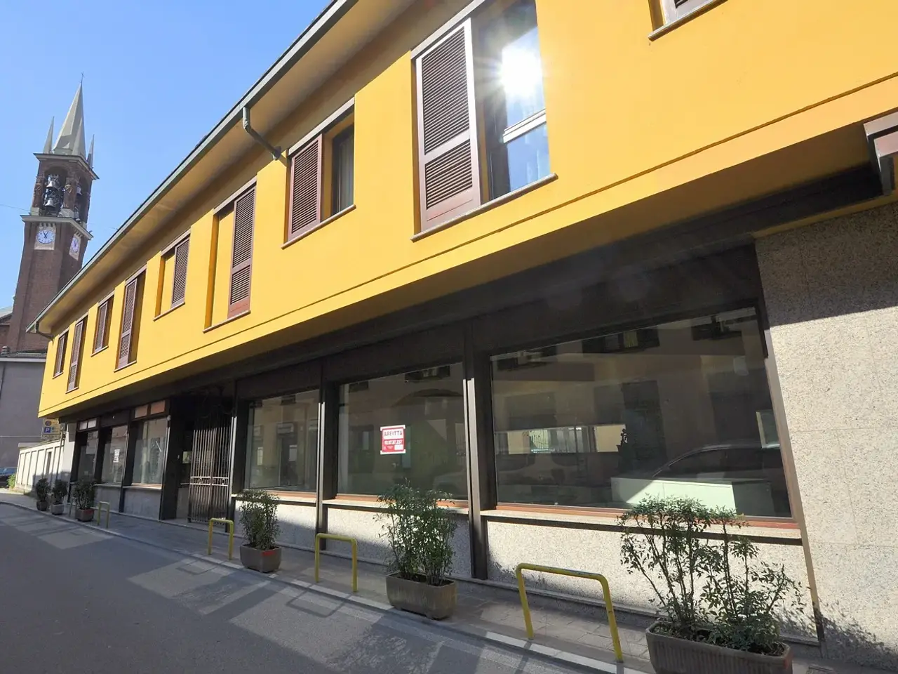 Negozio in Via Dante , Inveruno, {3} - Foto 1