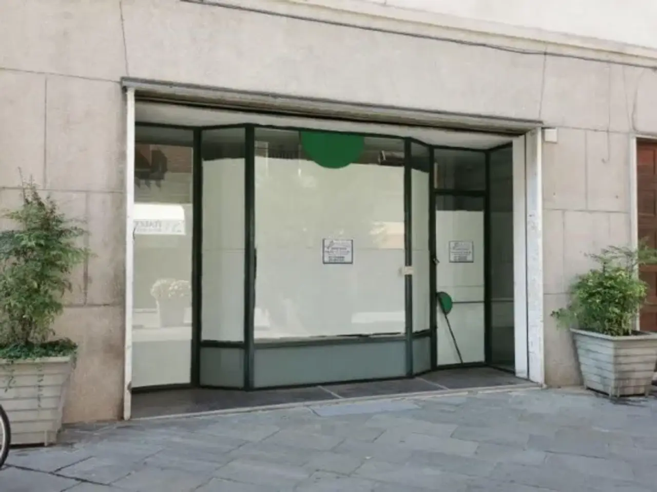 Negozio in Via Cavour 62, Fidenza, {3} - Foto 1
