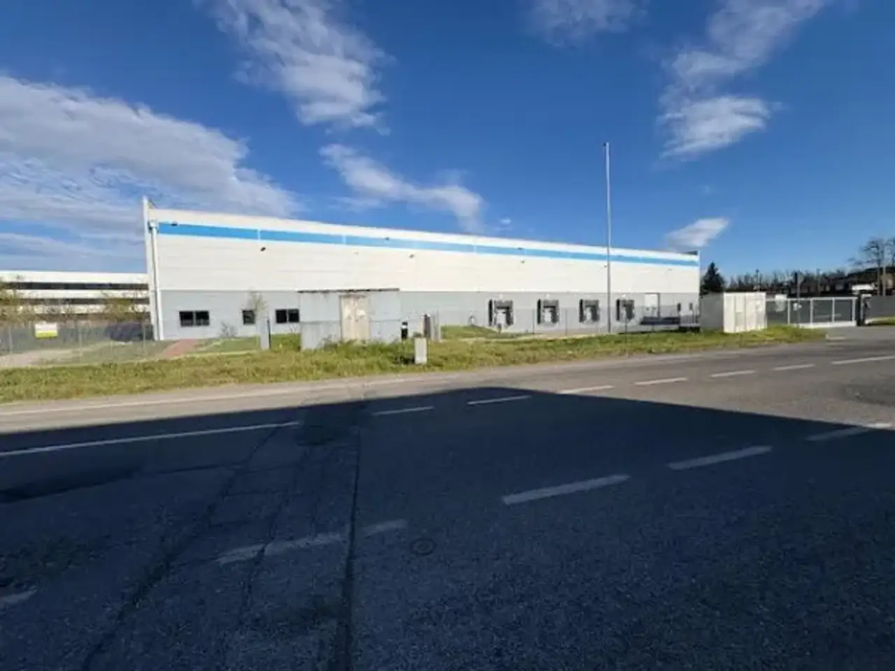 Capannone in Viale dell'Industria, Castel San Giovanni, {3} - Foto 1