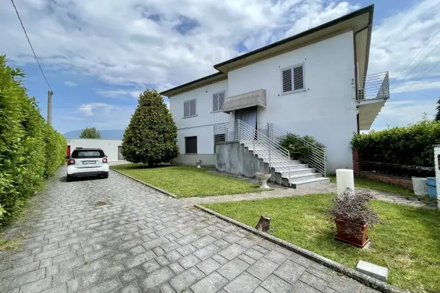 Villa in Via Vecchia Pesciatina 23 Capannori, Capannori - Foto 1