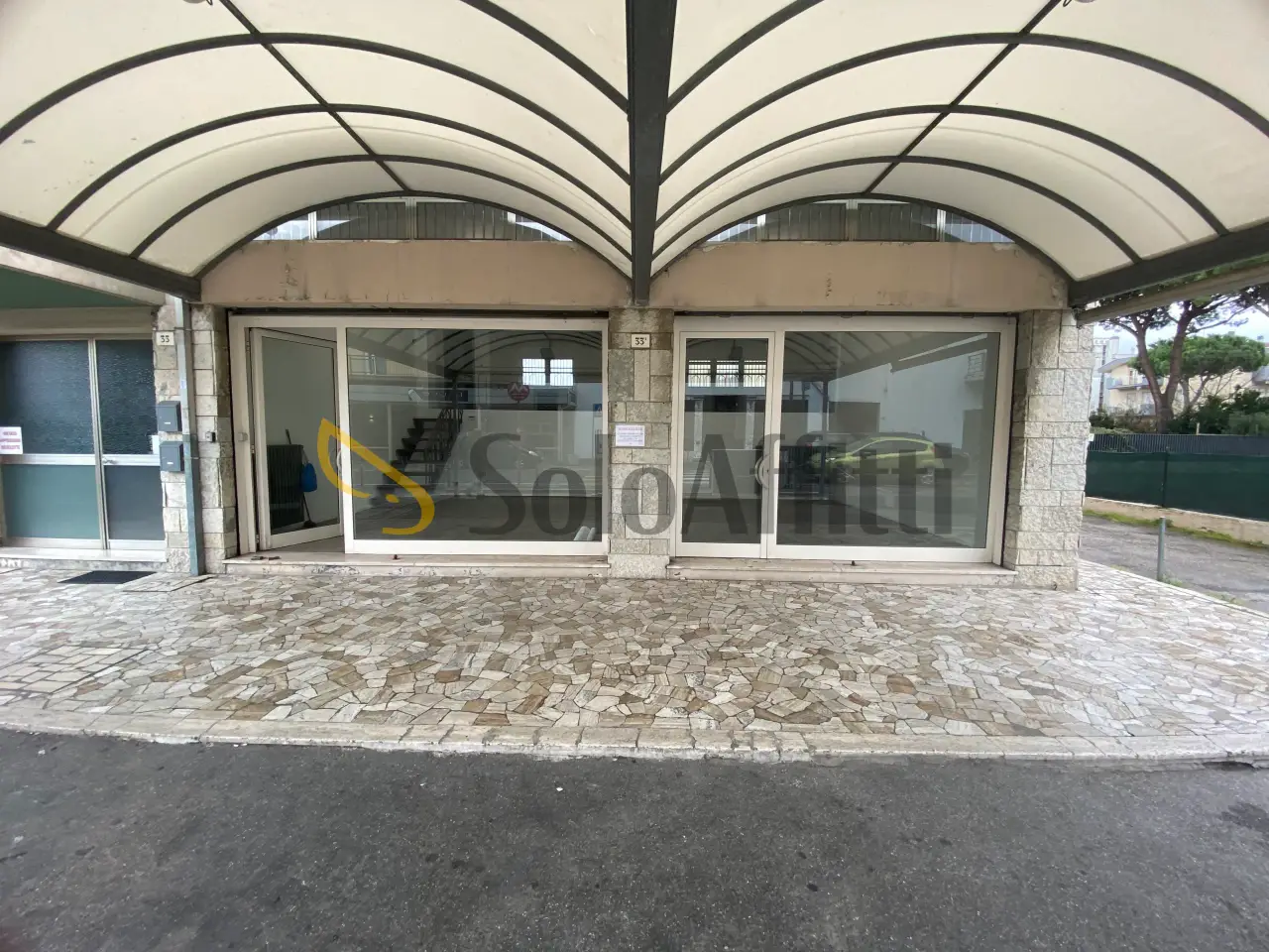 Negozio in Via dei Martiri 33a, Rimini, {3} - Foto 1