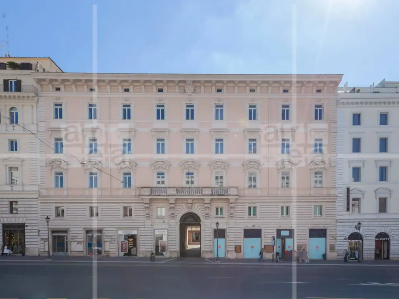Ufficio in Via Nazionale 131, Roma, {3} - Foto 1