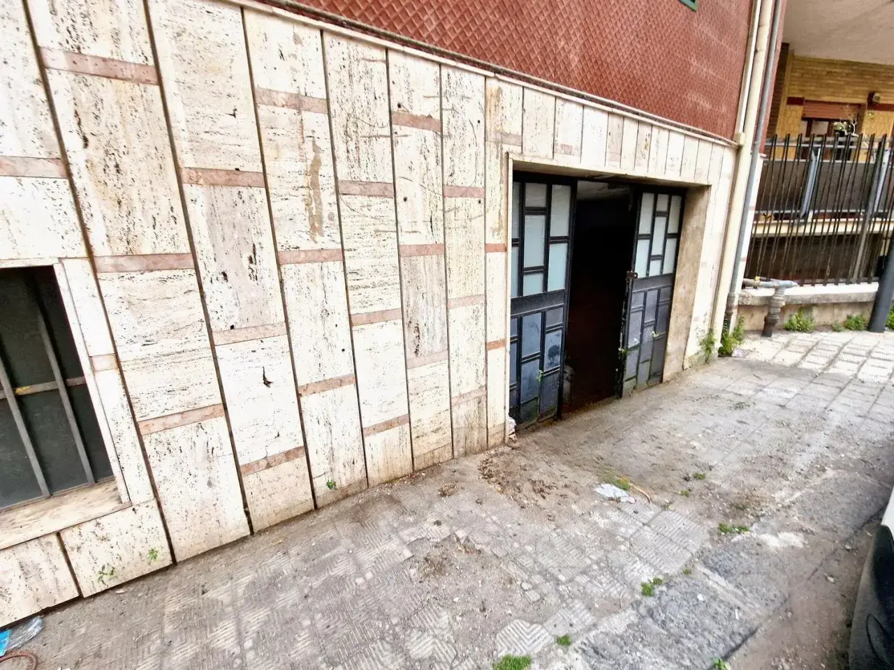 Magazzino in Via S. Antonio al Santuario, N. Snc, Reggio Calabria, {3} - Foto 2