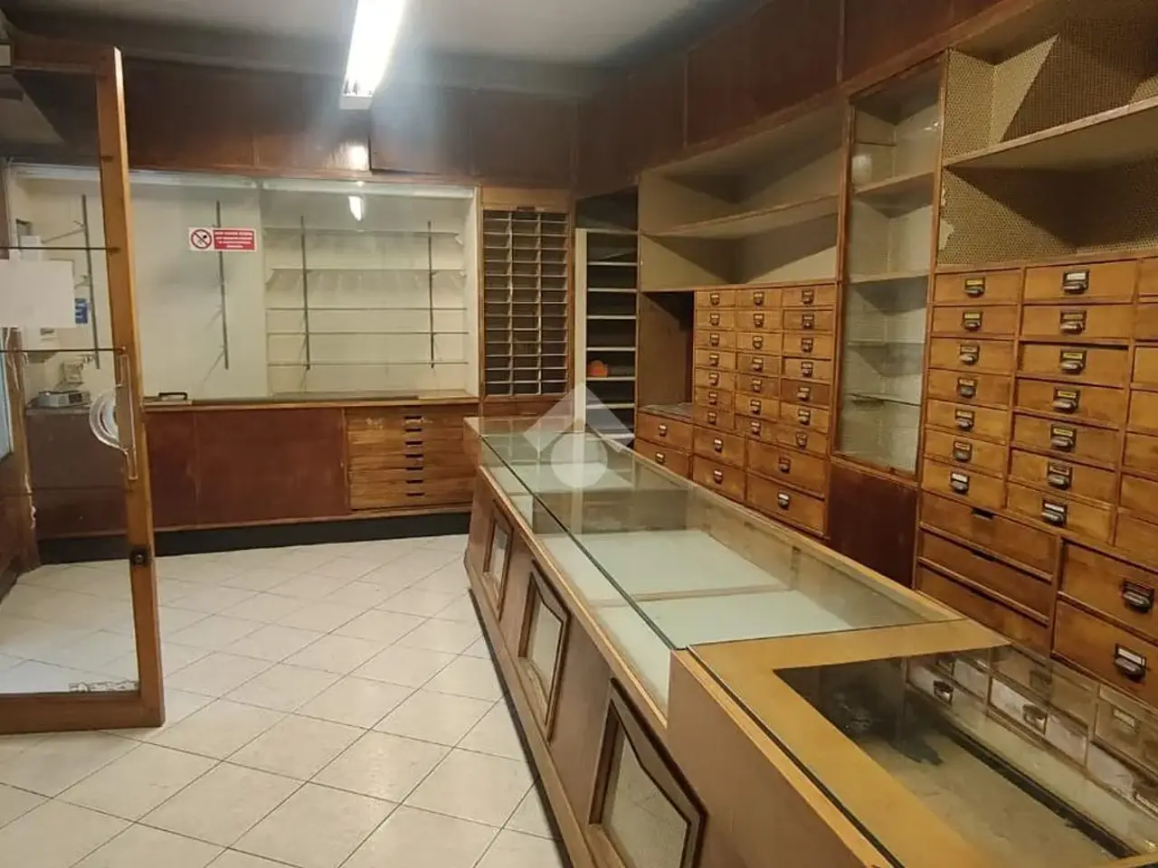 Negozio in Via Cairoli 33, Genova, {3} - Foto 2