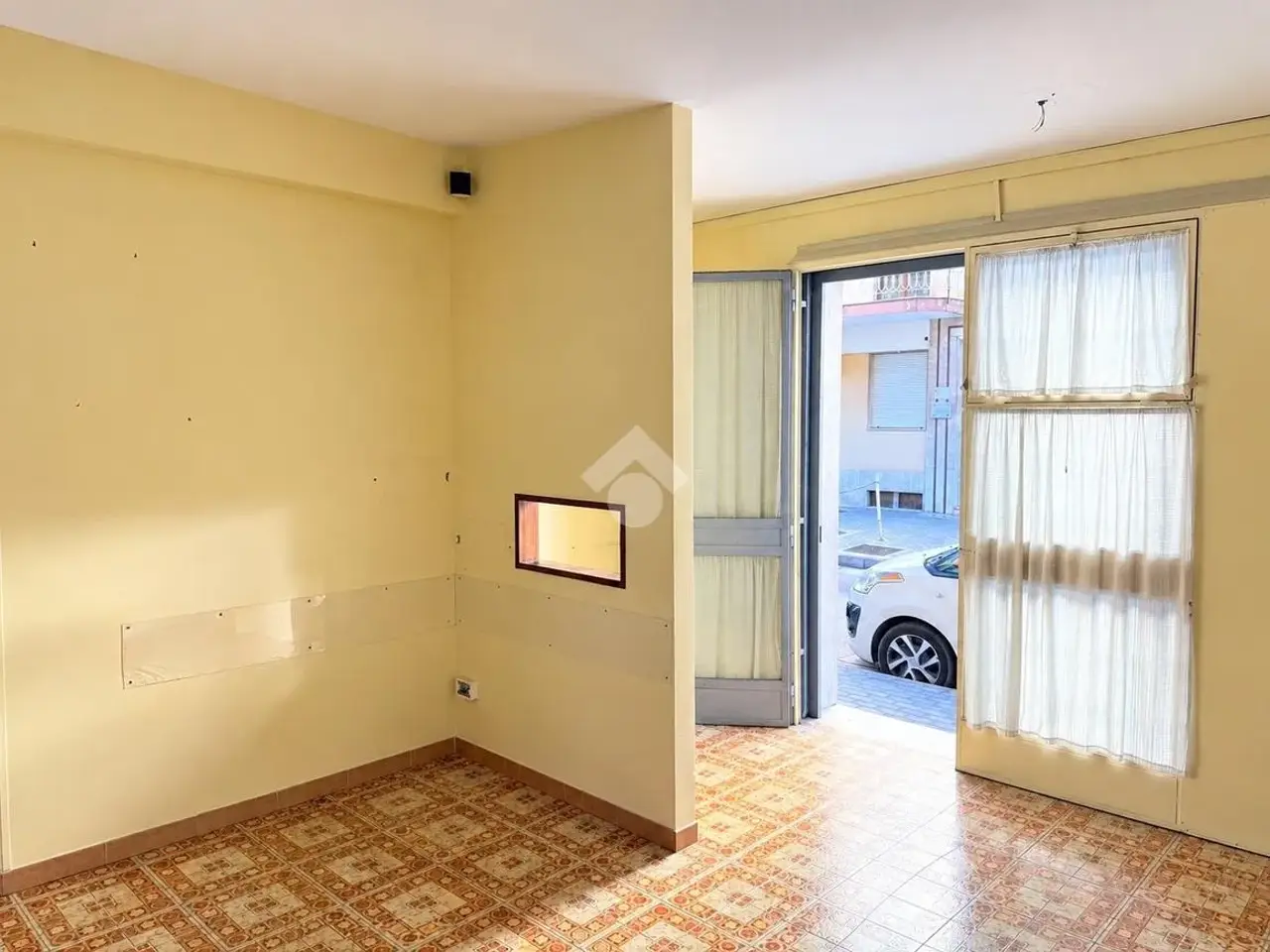 Ufficio in Via Cosenza 9, Pomigliano D'Arco, {3} - Foto 2