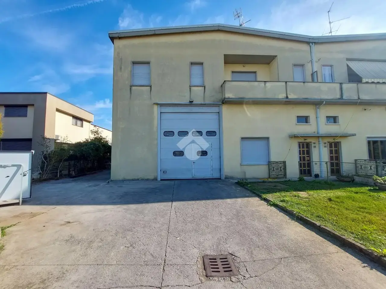 Capannone in Via delle Industrie 19, Cremona, {3} - Foto 1
