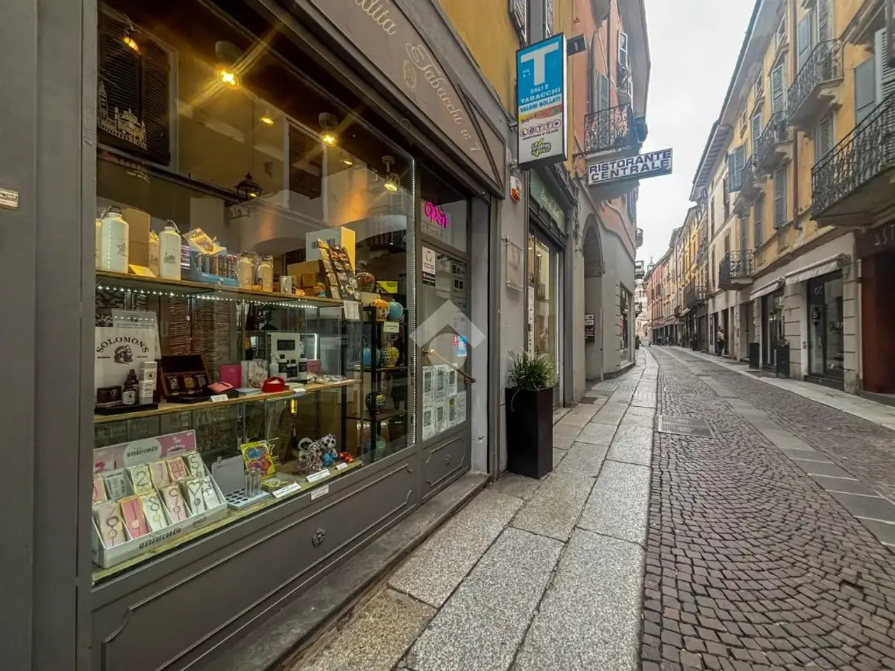 Negozio in Via Solferino 8, Cremona, {3} - Foto 2