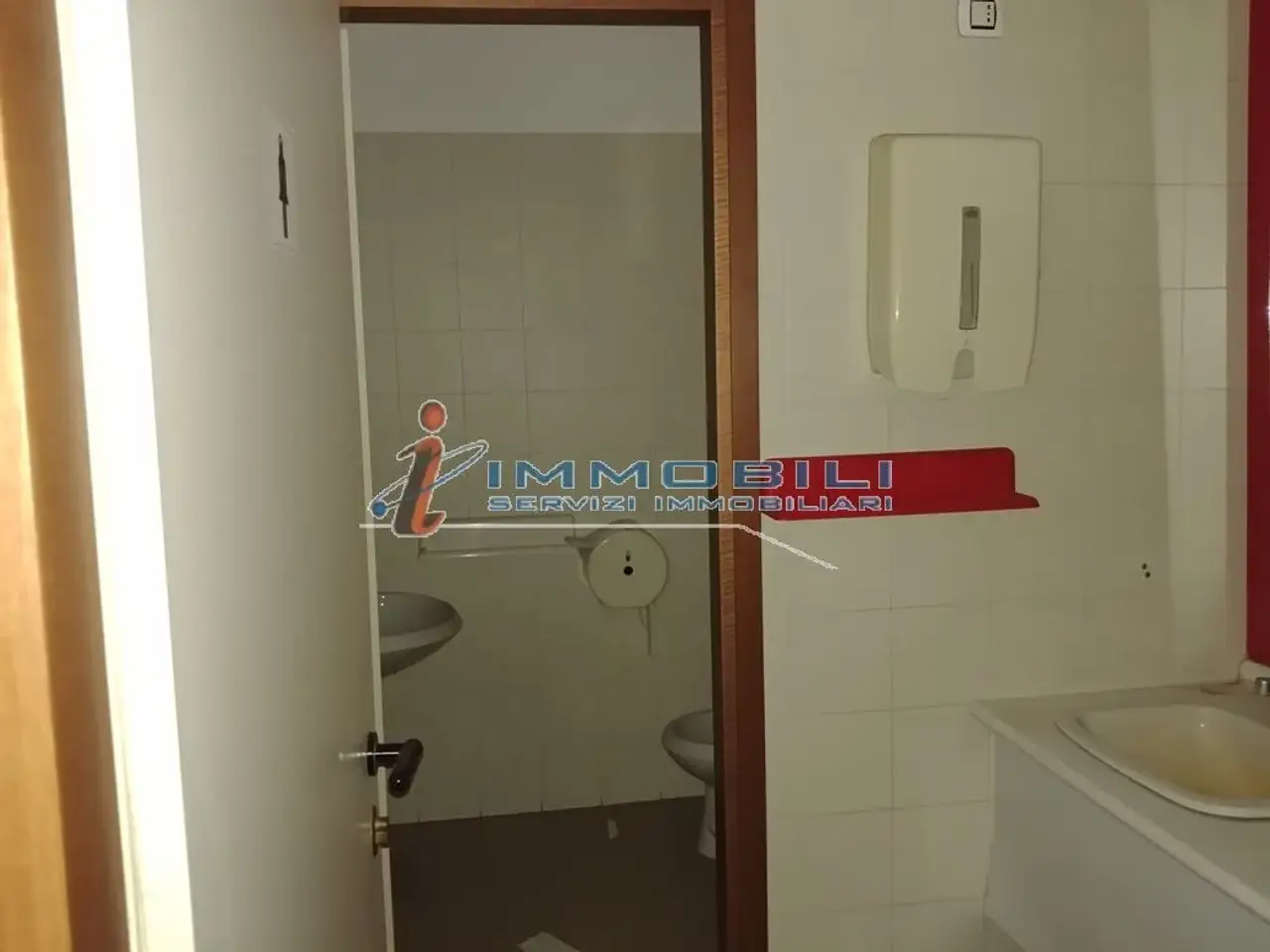 Ufficio in Via Bartolomeo Colleoni, Agrate Brianza, {3} - Foto 1