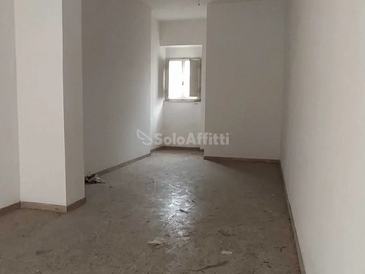 Negozio in Via Ludovico Antonio Muratori, Terni, {3} - Foto 1
