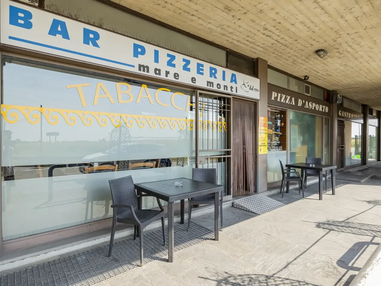 Esercizio commerciale in Via Donizzetti 11, Chignolo D'Isola, {3} - Foto 2