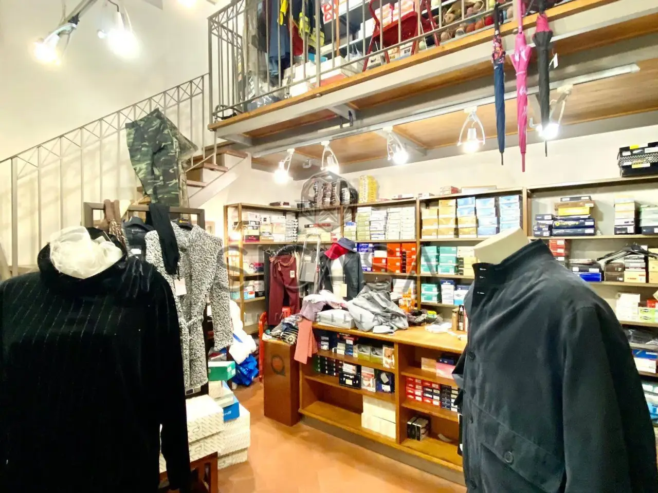 Esercizio commerciale in , Sansepolcro, {3} - Foto 1