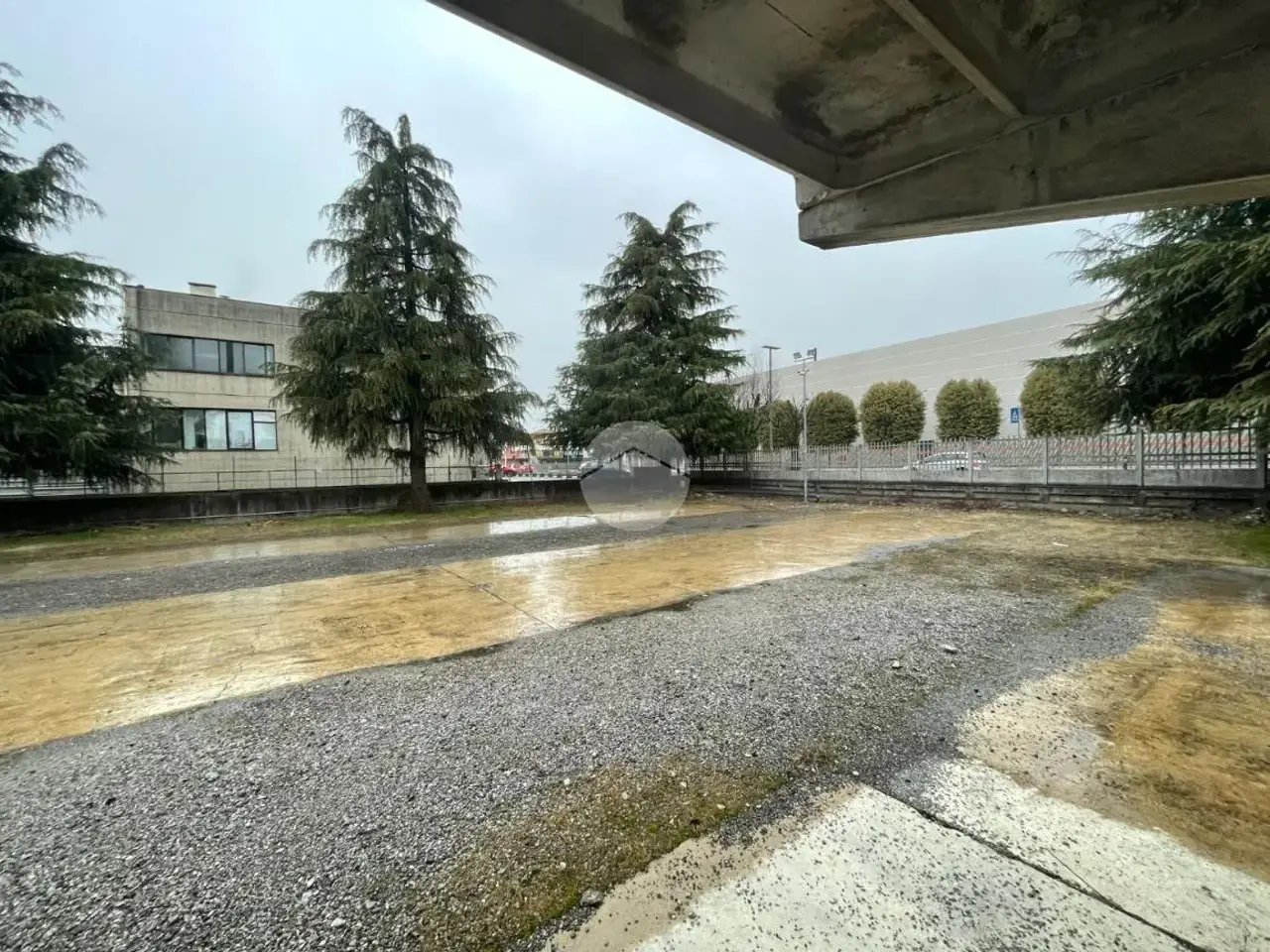 Capannone in Via Azzano S. Paolo, Grassobbio, {3} - Foto 1