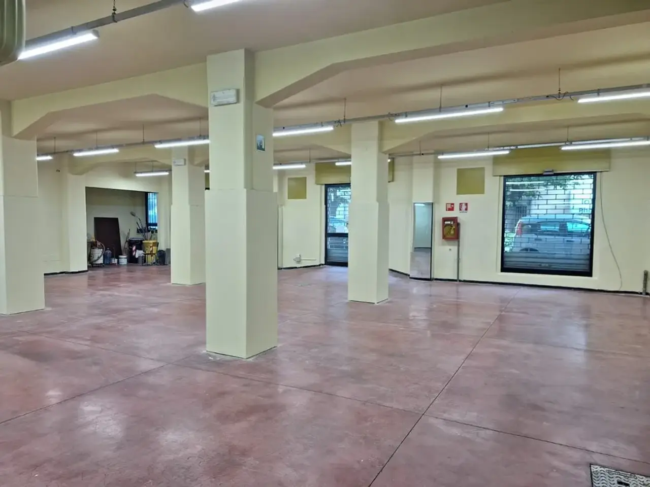 Immobile commerciale in Via Ferrararis, Sesto Fiorentino, {3} - Foto 2