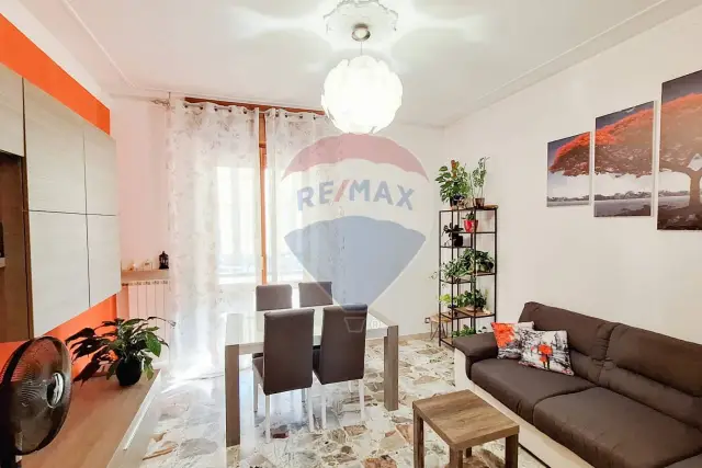 4-room flat in Via Luigi Evangelista 28, Piacenza - Photo 1