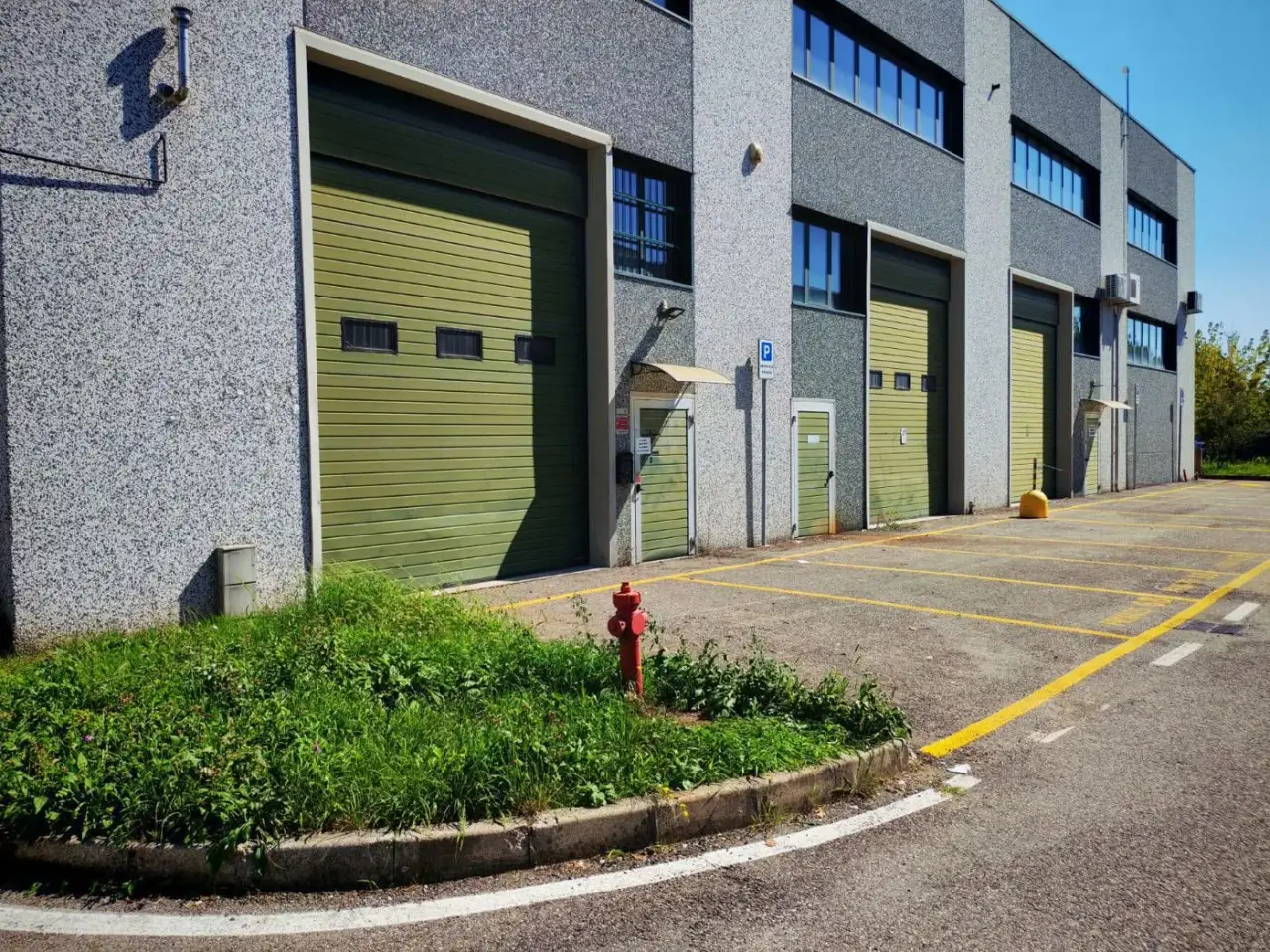 Capannone in Via delle Industrie 1, Faloppio, {3} - Foto 2