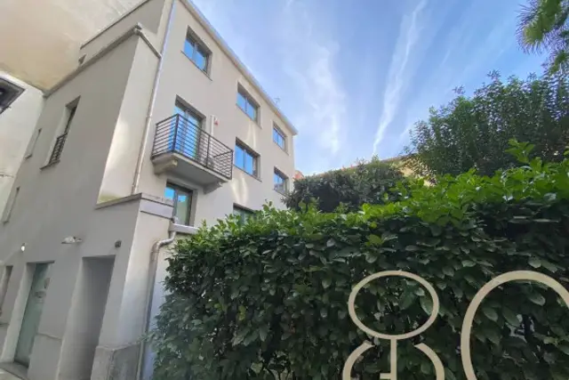 insertion image
