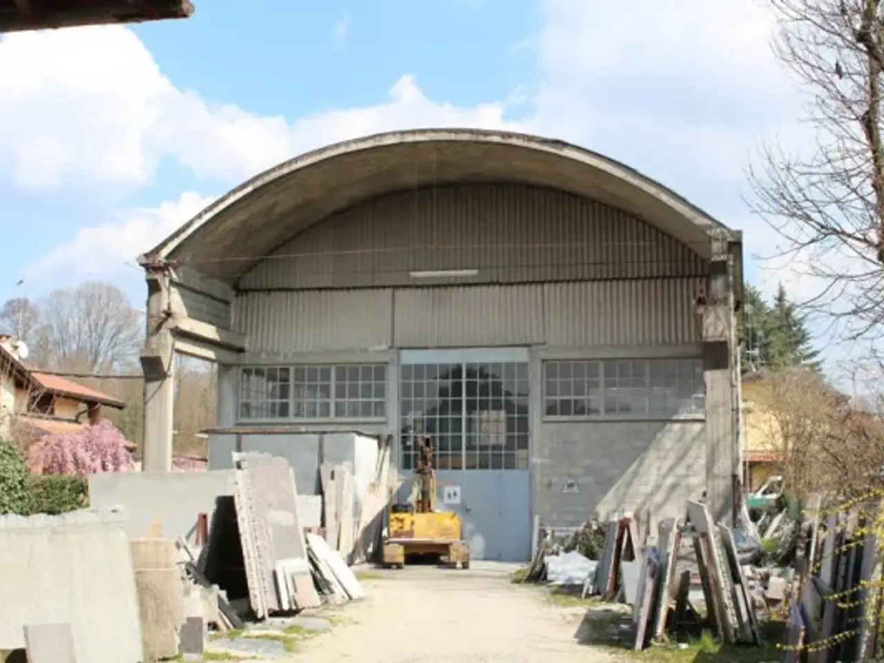 Capannone in Viale Armando Diaz 30, Castelletto Sopra Ticino, {3} - Foto 1