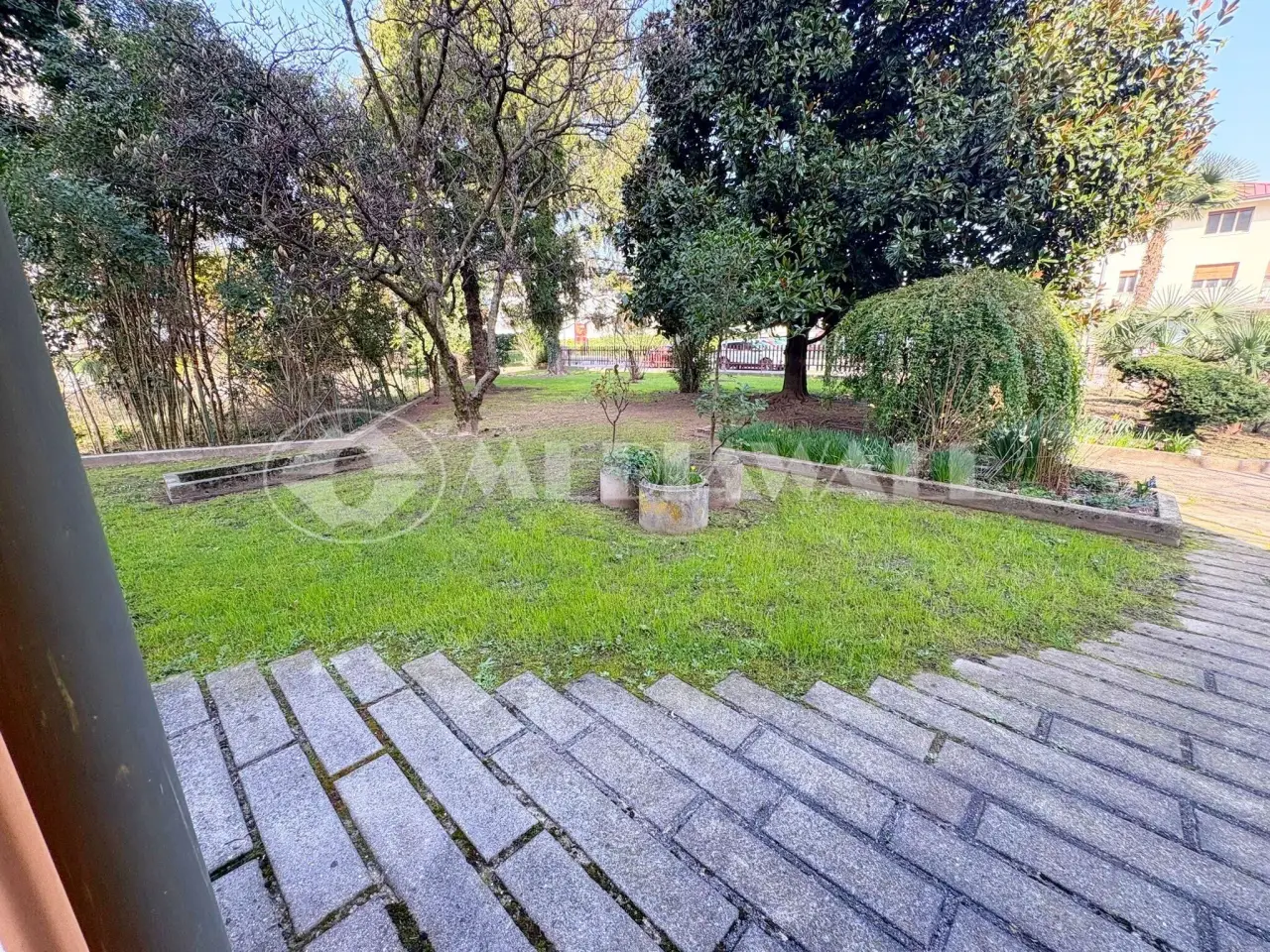 Palazzina commerciale in , Pordenone, {3} - Foto 1