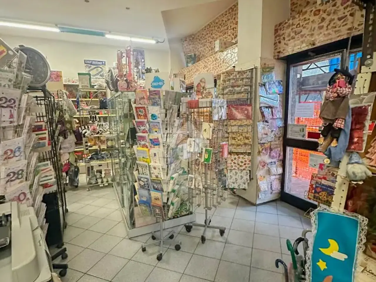 Negozio in Via Giuseppe Verdi 12, Settala, {3} - Foto 1