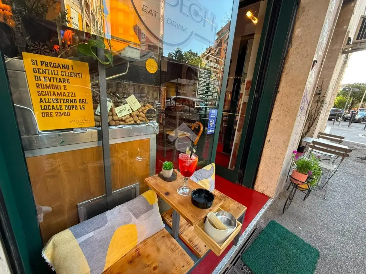 Negozio in Via Via Tripolitania 162, Roma, {3} - Foto 1