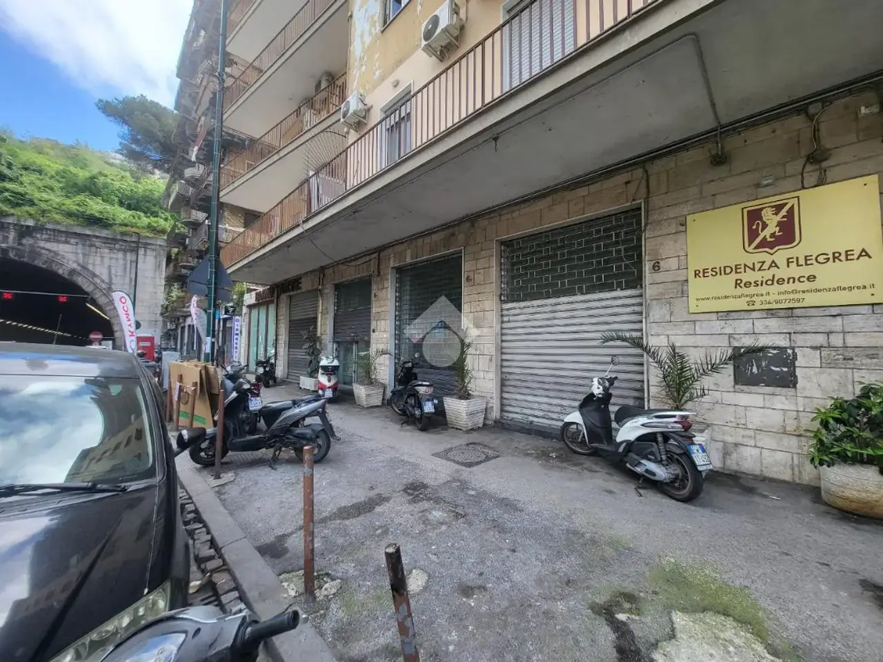 Negozio in Via Caio Duilio 4, Napoli, {3} - Foto 1