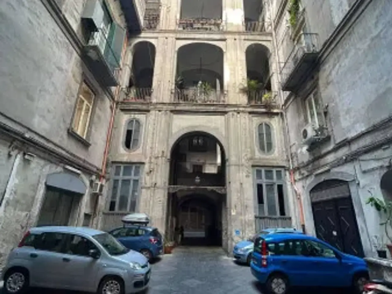 Ufficio in Via Toledo, Napoli, {3} - Foto 2