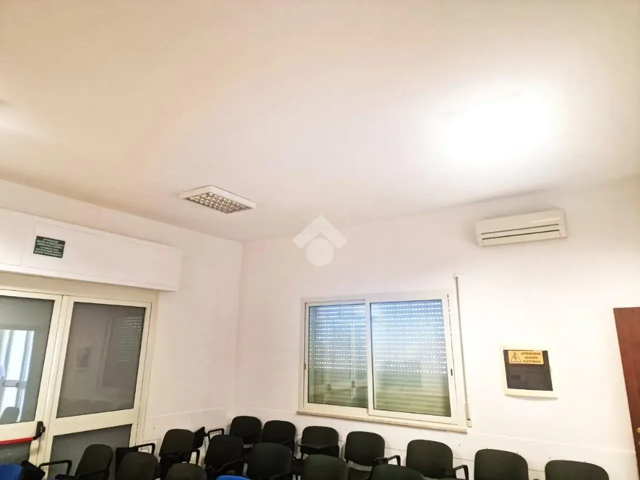 Negozio in Via Porta Palermo 127, Alcamo, {3} - Foto 1