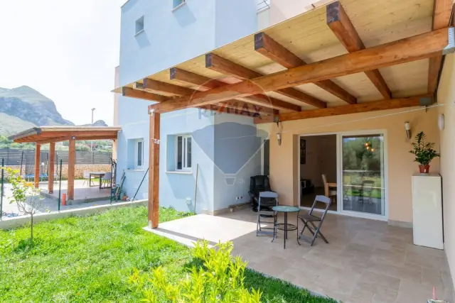 Villa a schiera in vendita, Via delle Pomelie, Terrasini - Foto 1