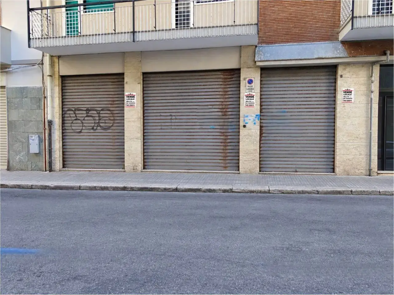 Negozio in Via Fabio Filzi, Bari, {3} - Foto 1