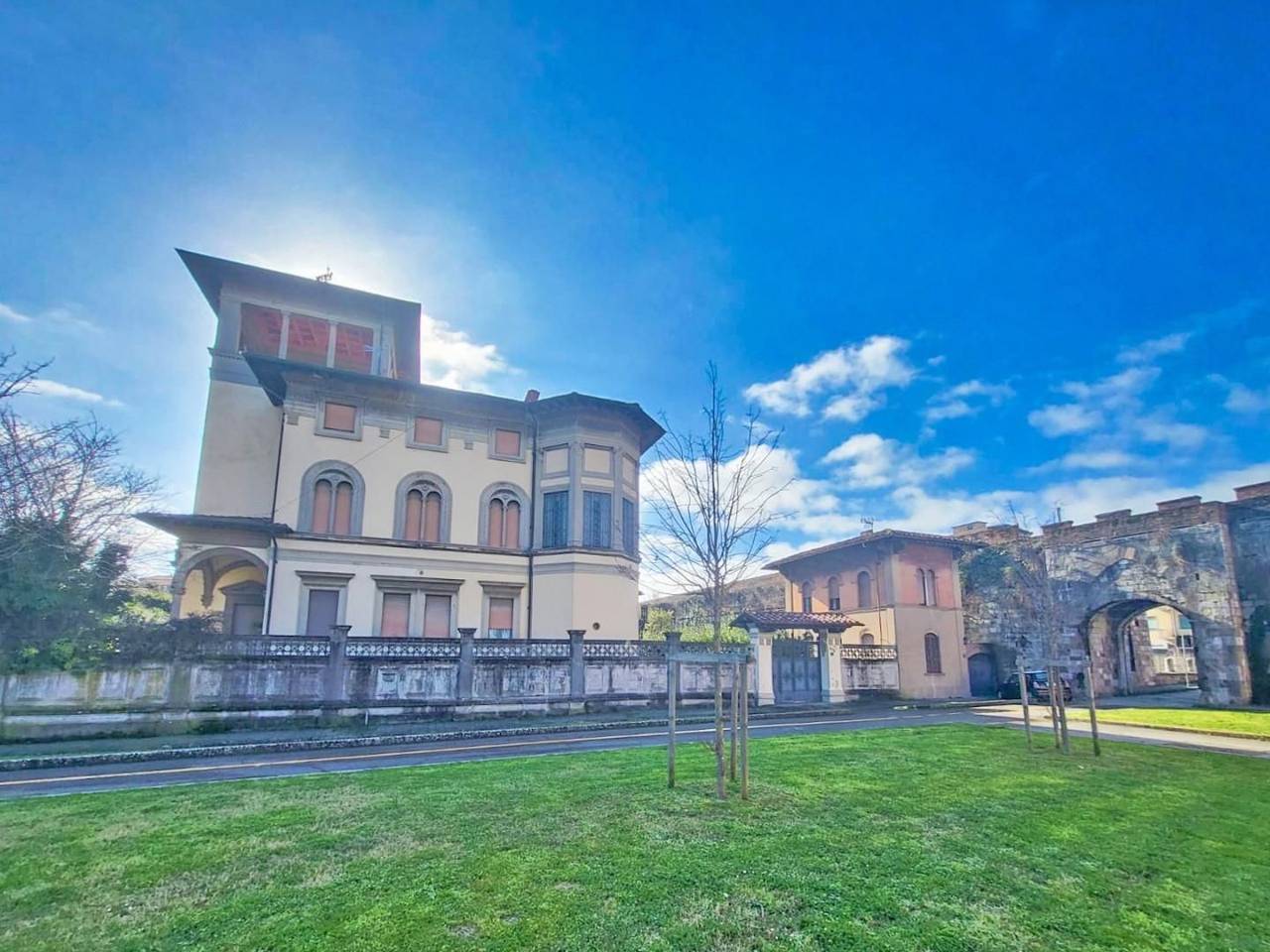 villa in vendita a Pisa in zona Centro Storico
