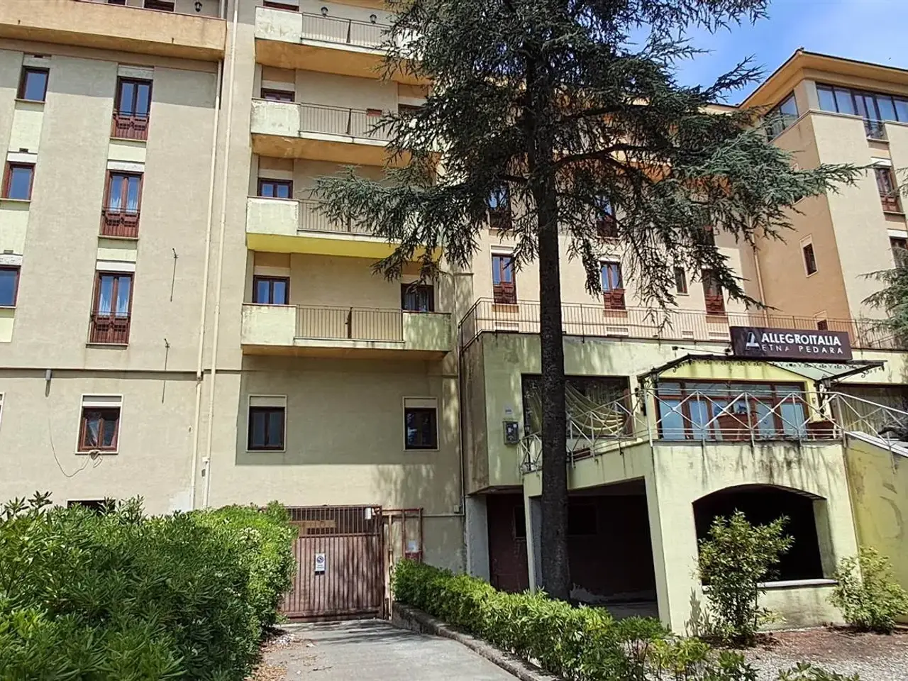 Hotel in Via Luigi Pirandello, Pedara, {3} - Foto 1