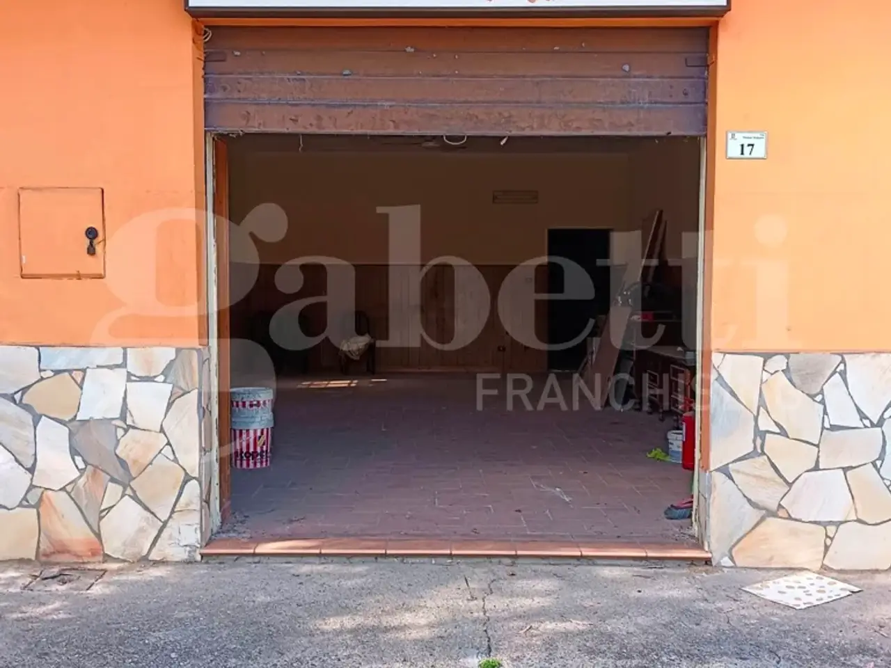 Negozio in Via Michele Molinaro 27, Rende, {3} - Foto 2