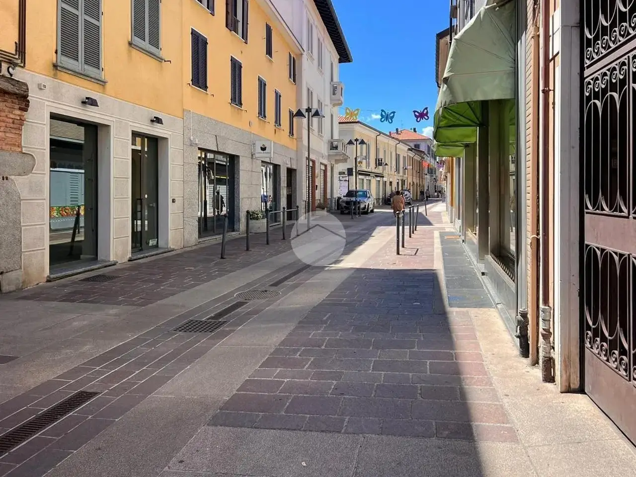 Negozio in Via Cavour 48, Seregno, {3} - Foto 1