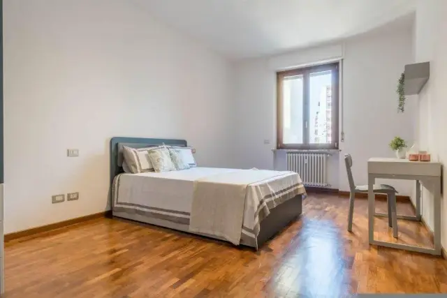 Room in Via Luciano Zuccoli,19, Milano - Photo 1