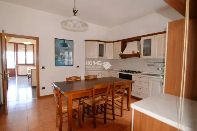 4-room flat in Via Porta di Sejano, Corridonia - Photo 1