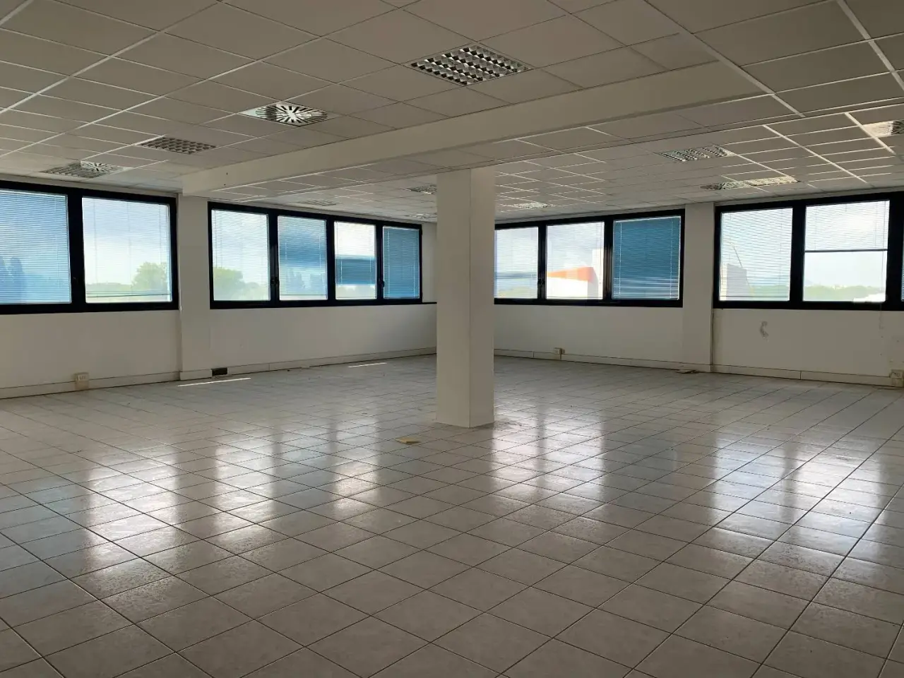 Ufficio in , Padova, {3} - Foto 1