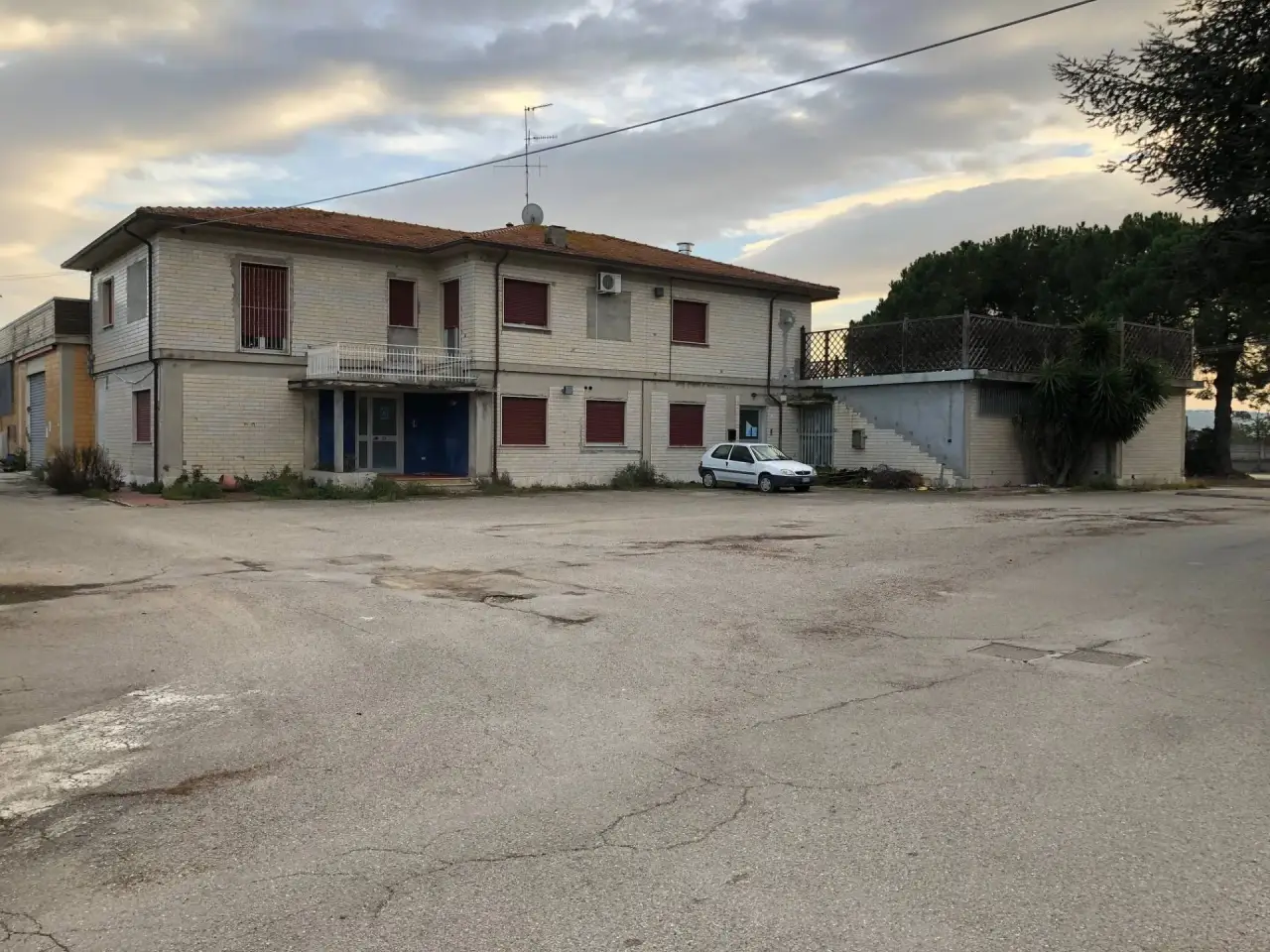 Capannone in Via Molino Flaiani, Corropoli, {3} - Foto 1