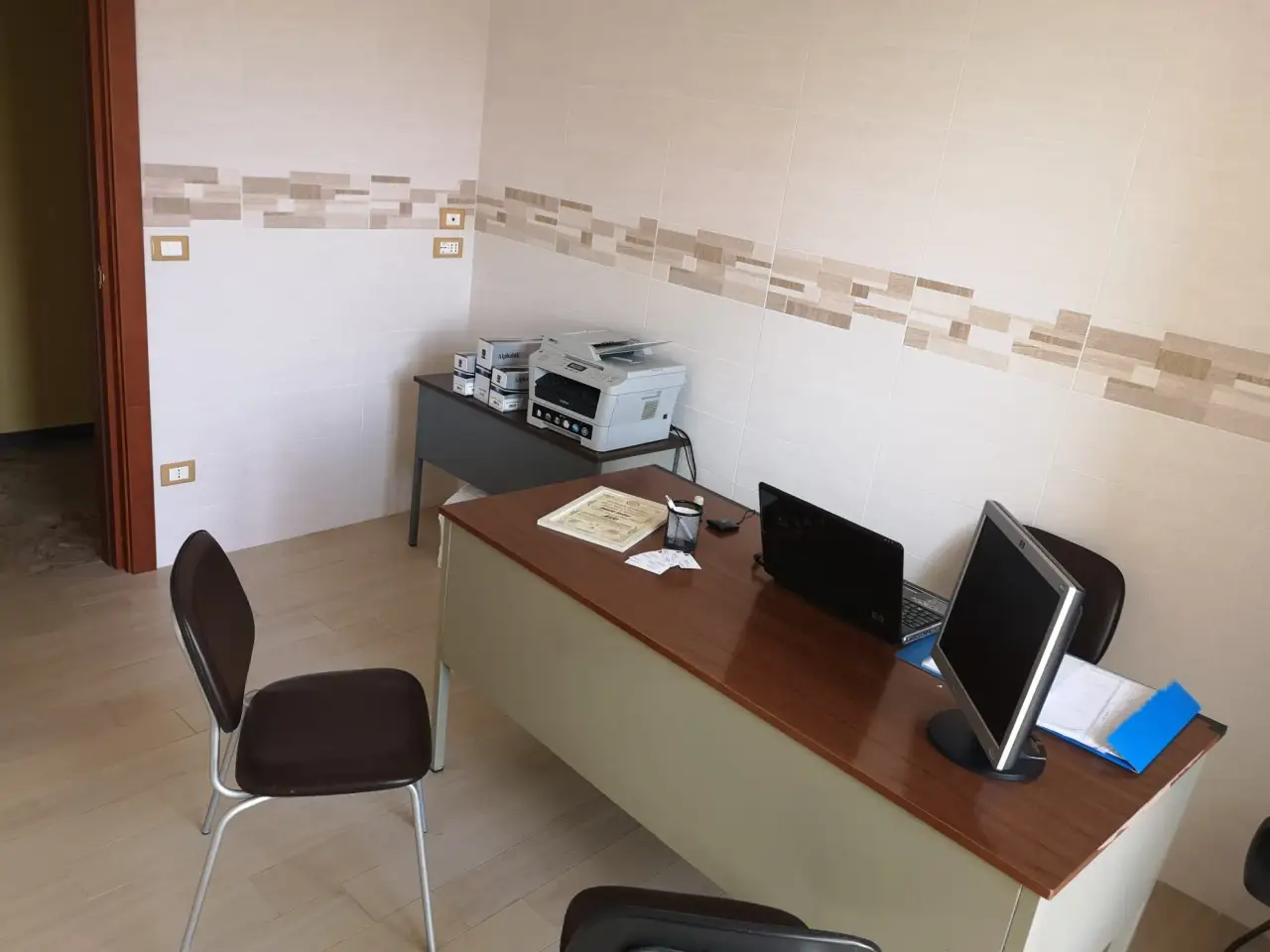 Ufficio in Piazza IV Novembre, San Severo, {3} - Foto 1