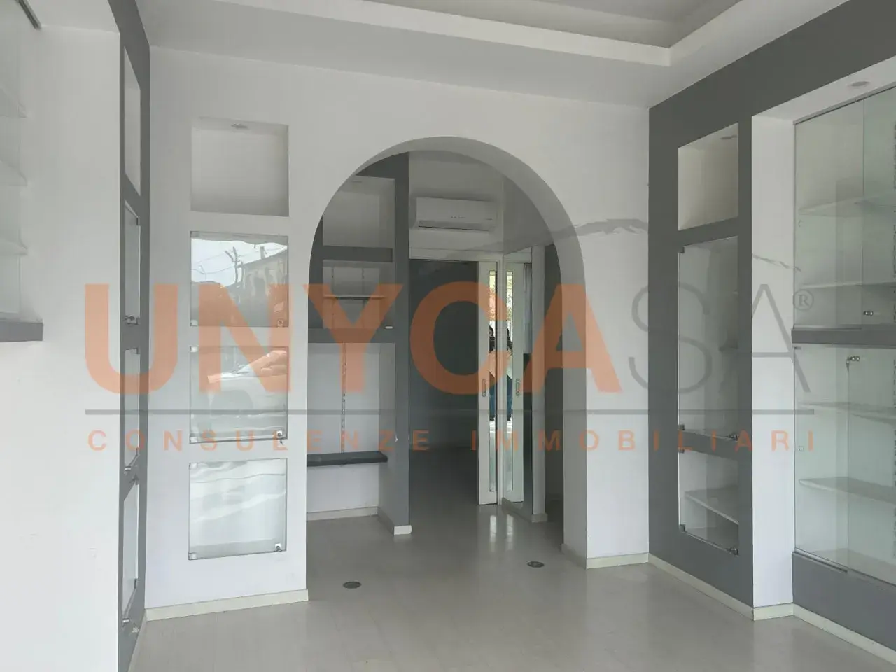 Negozio in , Padova, {3} - Foto 1