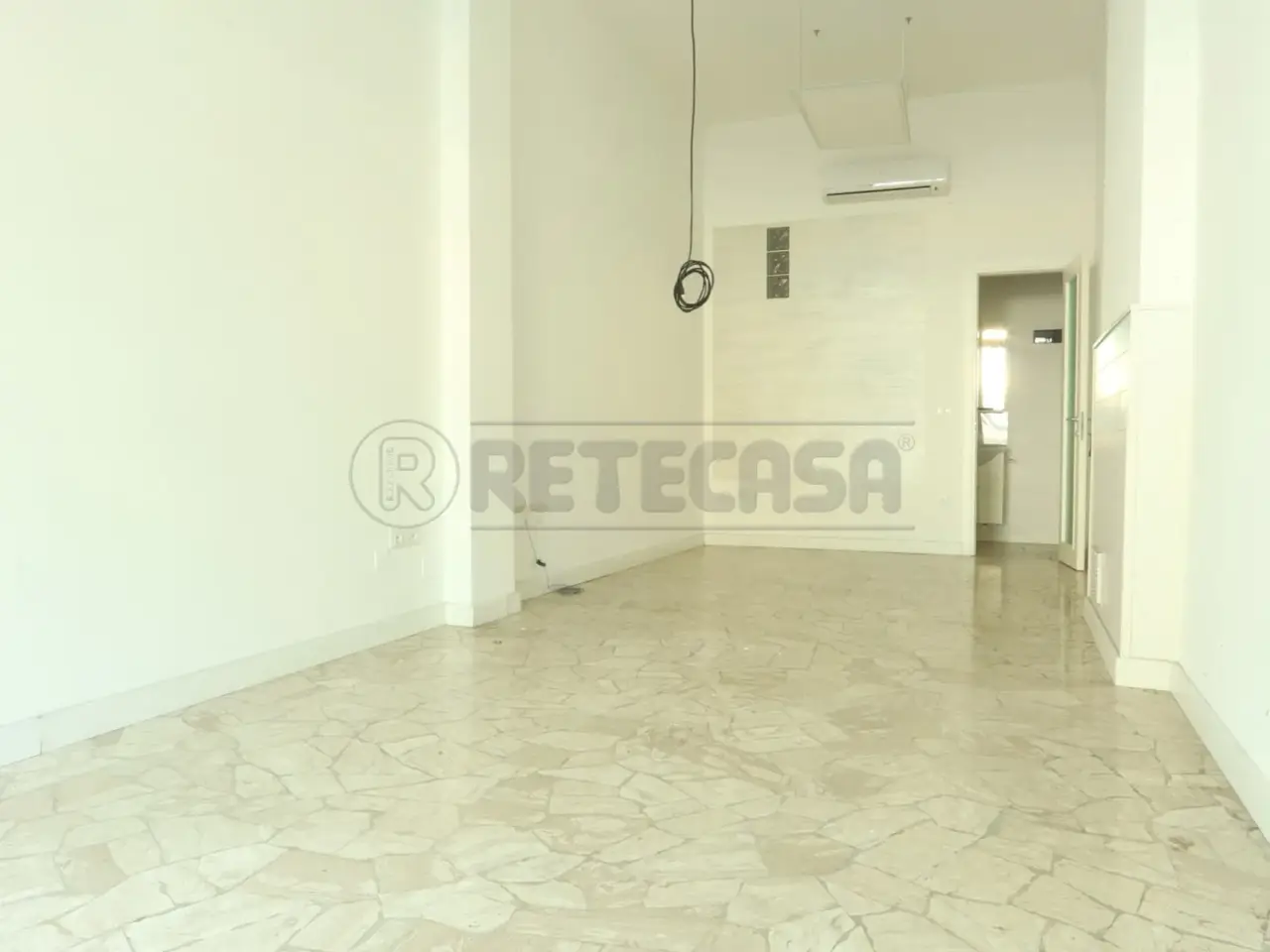 Palazzina commerciale in Via Roma 14, Montegalda, {3} - Foto 2