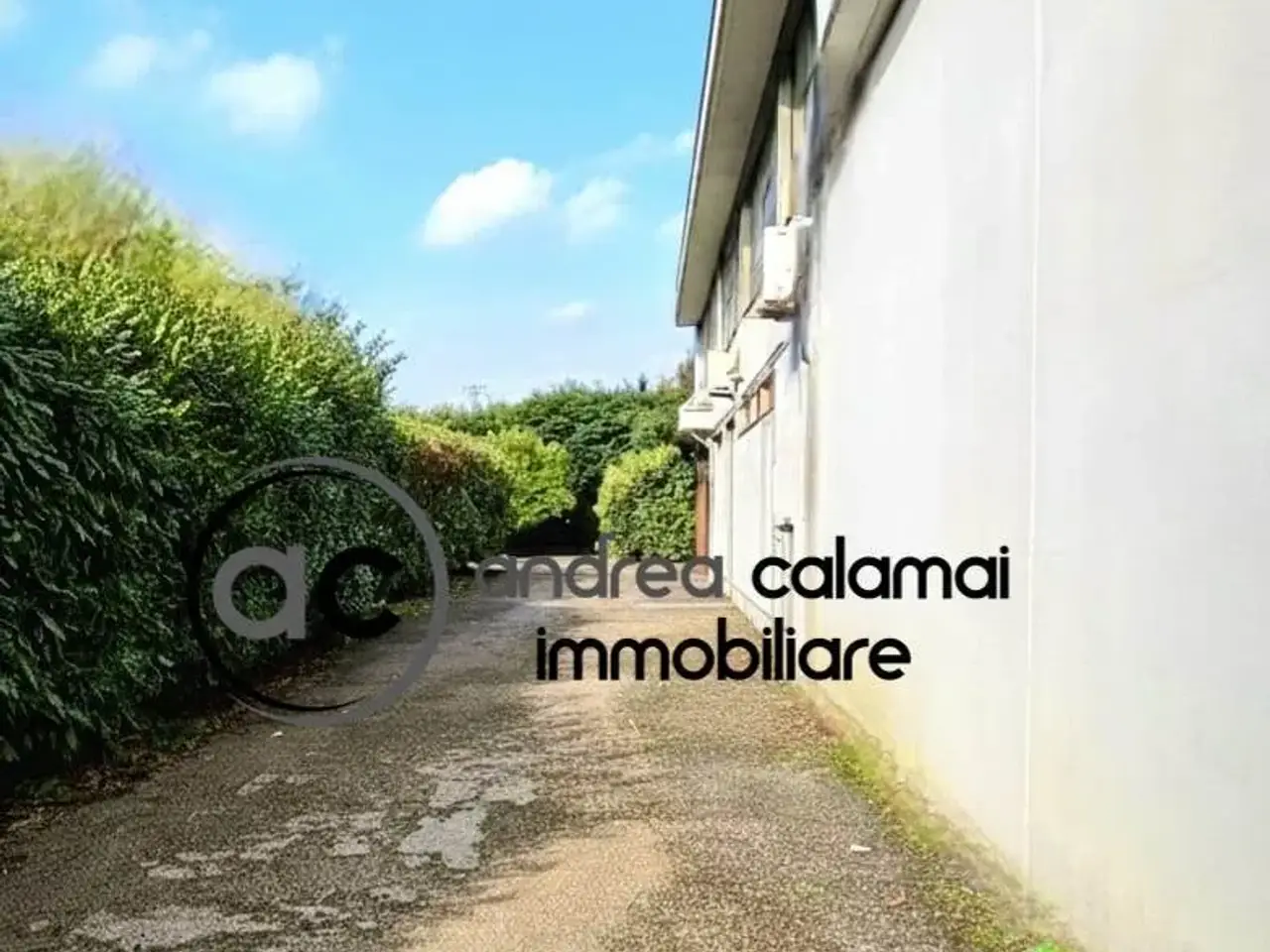 Laboratorio in , Agliana, {3} - Foto 1