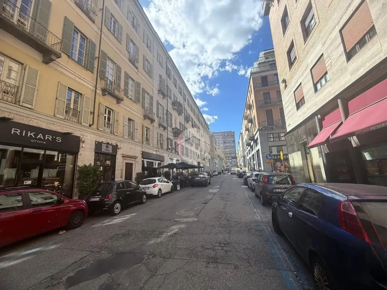 Negozio in Via Antonio Gramsci 15, Torino, {3} - Foto 1