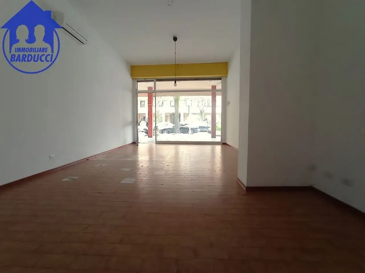 Negozio in Via Don Milani 5, Bellaria-Igea Marina, {3} - Foto 2