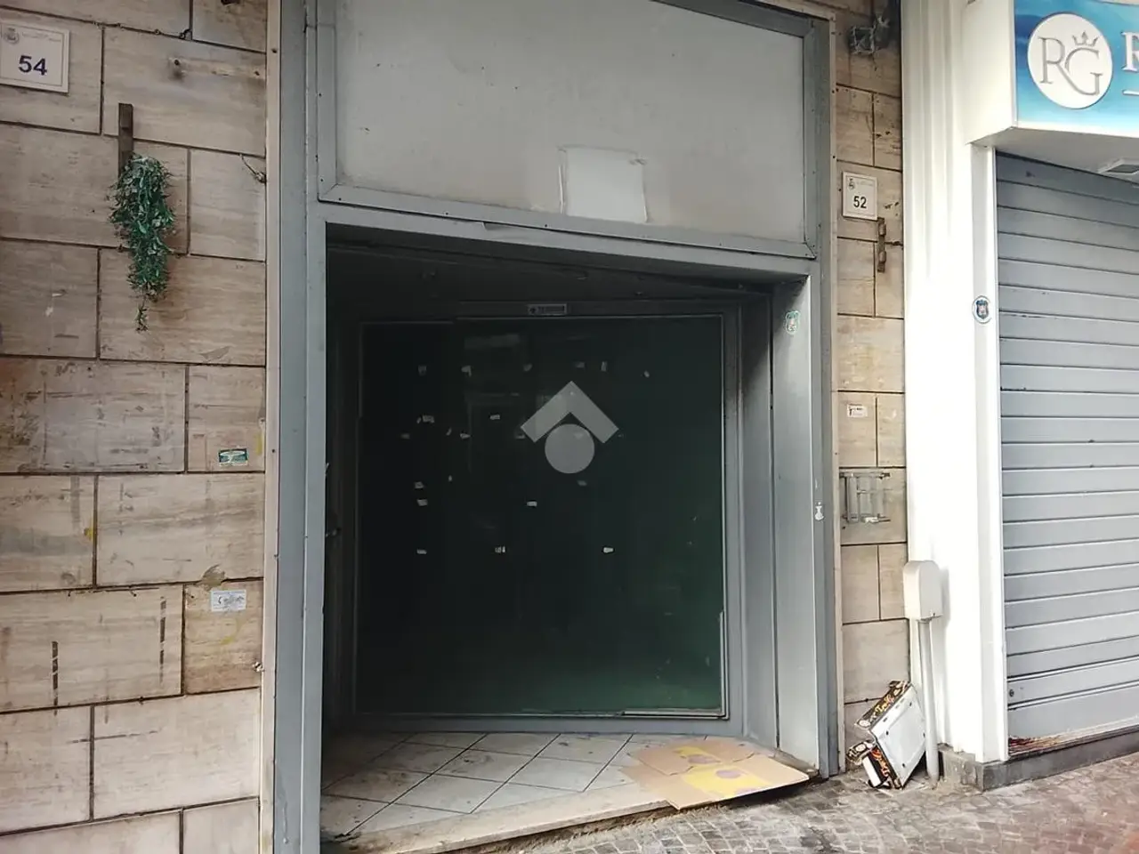 Negozio in Corso Umberto I 52, San Giorgio A Cremano, {3} - Foto 1