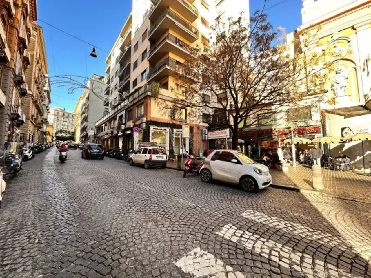 Negozio in Via dei Mille, Napoli, {3} - Foto 2