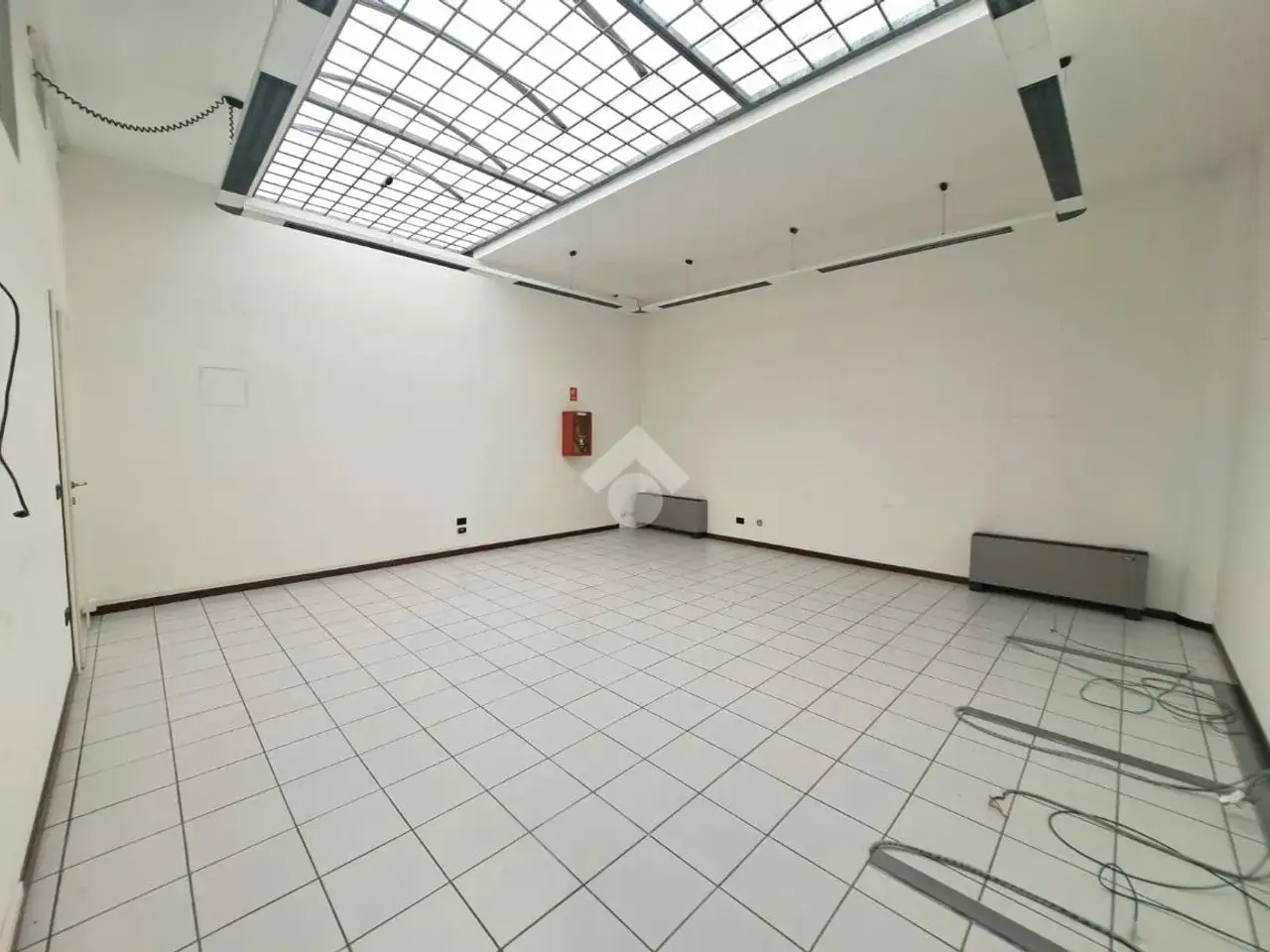 Ufficio in Via della Croce Rossa 103, Padova, {3} - Foto 1