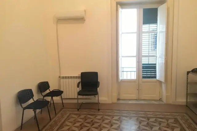 Büro in Via B. Civiletti 12, Palermo - Foto 1