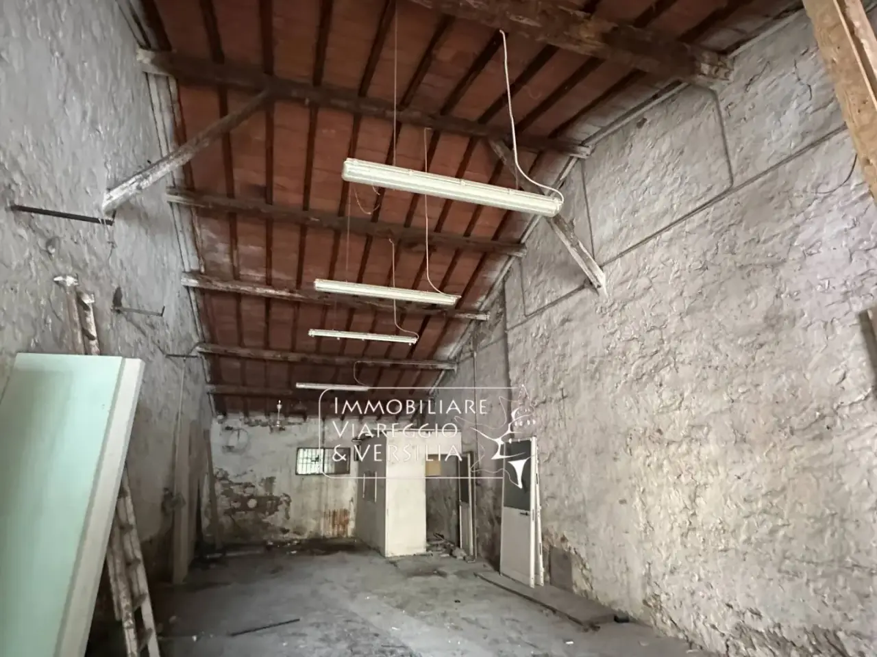Magazzino in Via Aurelia Sud, Viareggio, {3} - Foto 2