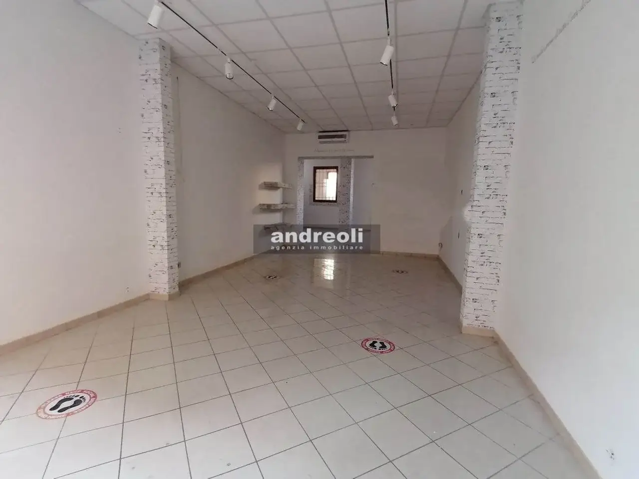 Negozio in , Jesi, {3} - Foto 2